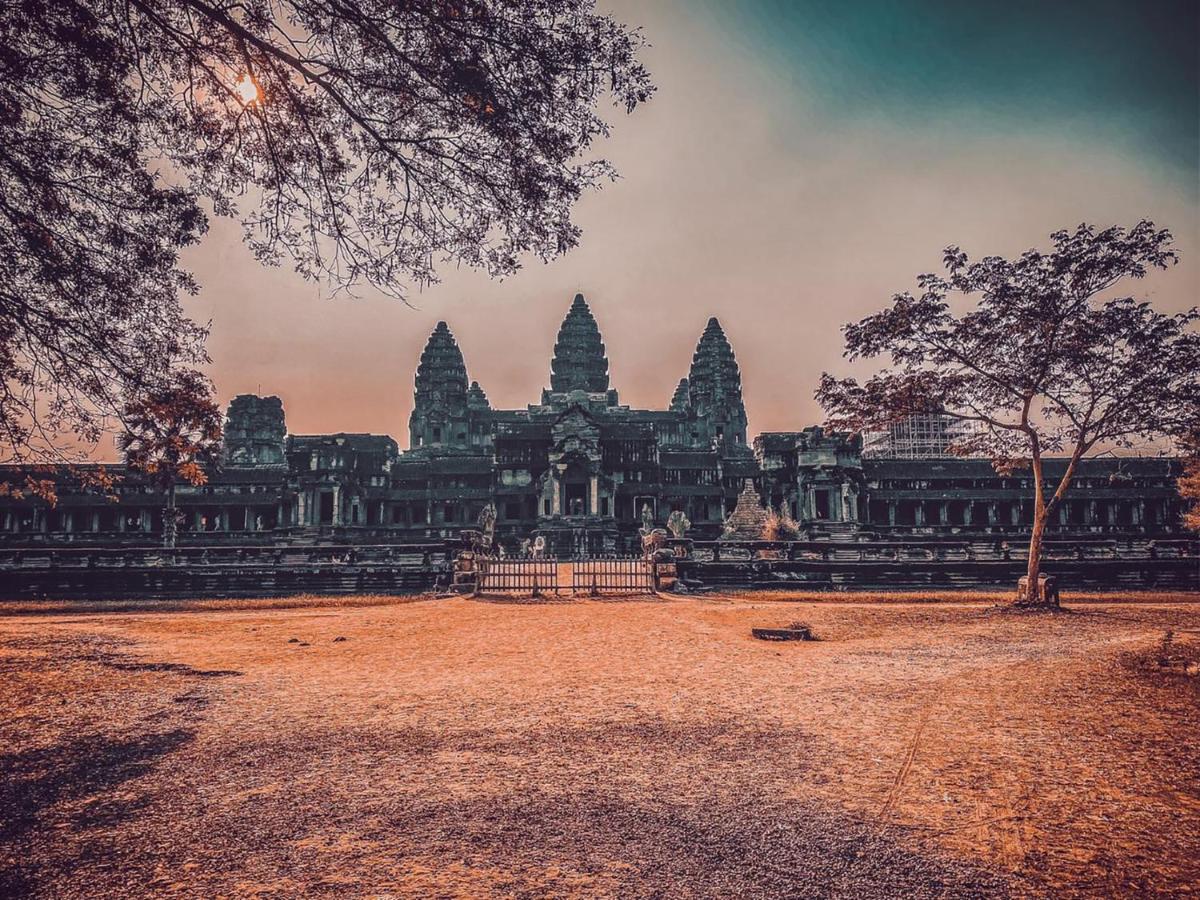 Angkor Yellow Villa Сіємреап Екстер'єр фото