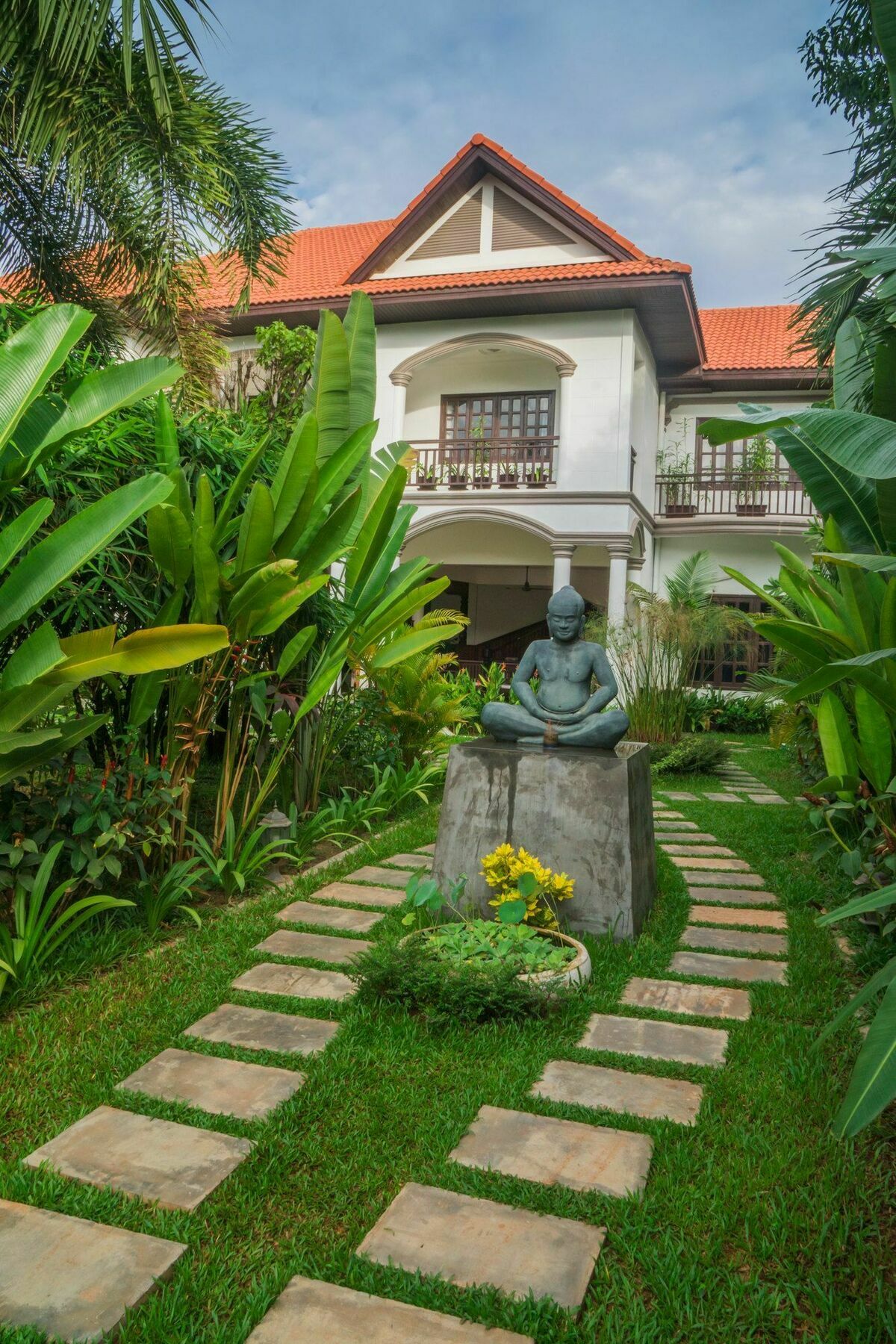 Angkor Yellow Villa Сіємреап Екстер'єр фото